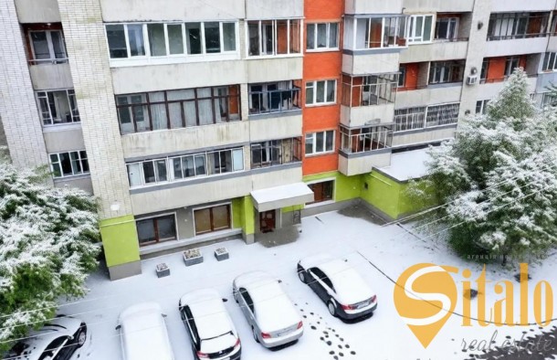 Офісне Фасадне приміщення з ремонтом, вулиця Родини Крушельницьких, фото 1