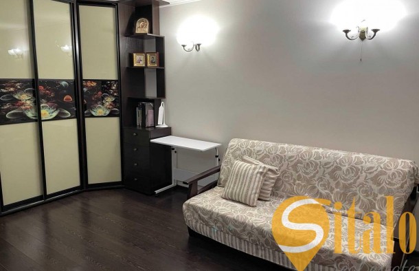 Продаж 1ої квартири з ремонтом вул. 12 Квітня., фото 1