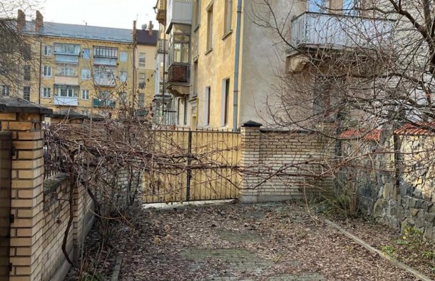 2 поверховий цегляний будинок у центрі Львова поруч зі спортивнорозважальним центром LEOLAND, вулиця Мельника, місто Львів, фото 2