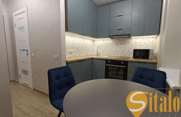 Продаж квартири з ремонтом по вул ці Петра Панча, фото 1