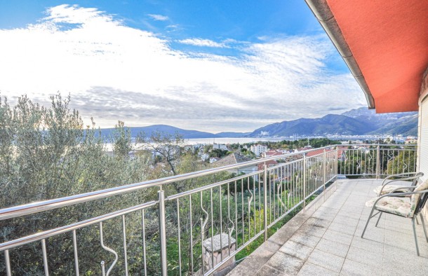 Продаж вілл і будинків в Чорногорії в Тіваті tv0139.4bd_s6708, фото 7