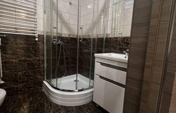 Продається 2 кімнатна з ремонтом та меблями в самому Центрі, фото 19