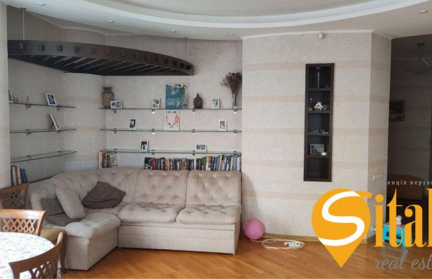 Продаж світла 4кімнатна квартира Осокорки Срібнокільська 14а, фото 2