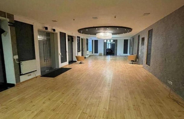 Продаж комерційного приміщення,магазин ,офіс у м.Львів вулиця Польова, фото 2