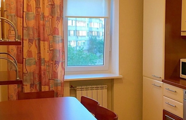 Продаж 3к квартири 81 кв. м  на вул. Срібнокільска 20 м. Осокорки, фото 3