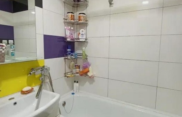 Трикімнатна з ремонтом на Південому мкрн, фото 2