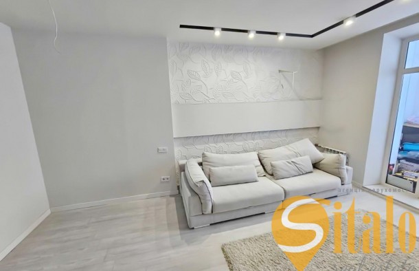 Продаж 3х кімн. квартири з ремонтом на 12го Квітня., фото 1