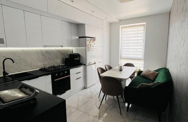 Продаж 2 кімнатна квартира вулиця Малоголосківська, ремонт, право власності, фото 1