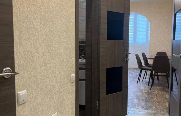 Продається 2 кімнатна з ремонтом та меблями в самому Центрі, фото 11