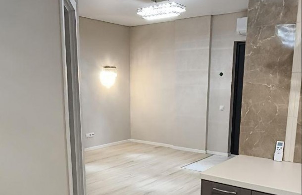 Продаж 1 кім квартири в новобудові з ремонтом, фото 3