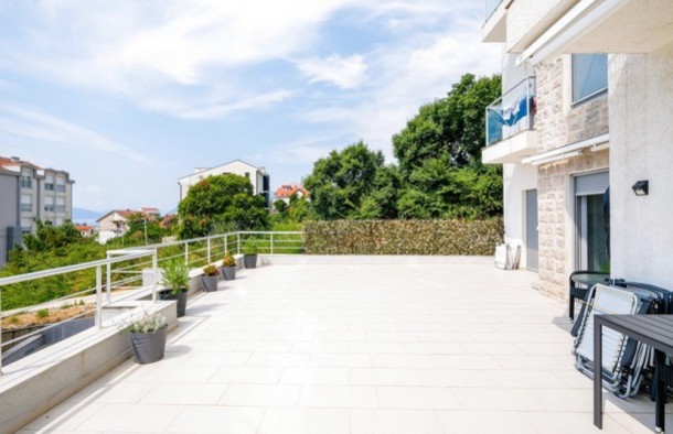 Продаж квартир в Чорногорії в Тіваті tv0139.2bd_s8417u, фото 3