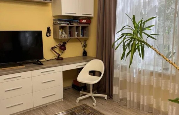 Продаж  Квартира  вул. Меретина Бернарда, Ближній центр, Львів, фото 4