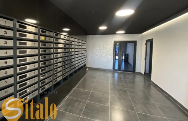 Продається 3 кімнатна квартира 100м. кв з балконом в Центрі, фото 6