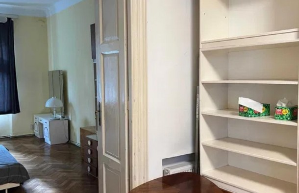 2 кімнатна квартира в центрі Львова на вулиці Пекарській, фото 2