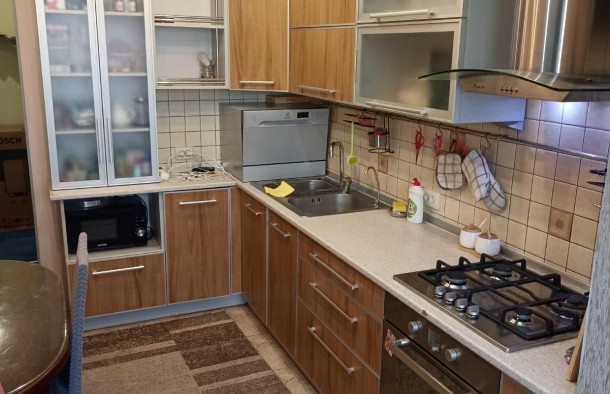 Продається 2кімнатна квартира в Дніпровському районі по вул.Малая, фото 1