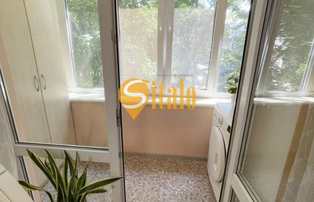 Вул. Зодчих.  Ремонт, низький поверх.  Прт Курбаса,  швидкісний трамвай, фото 14