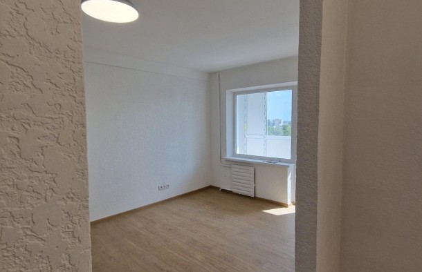 Продаж 1ї кв. по вул. Героїв 93ї Бригади, фото 2