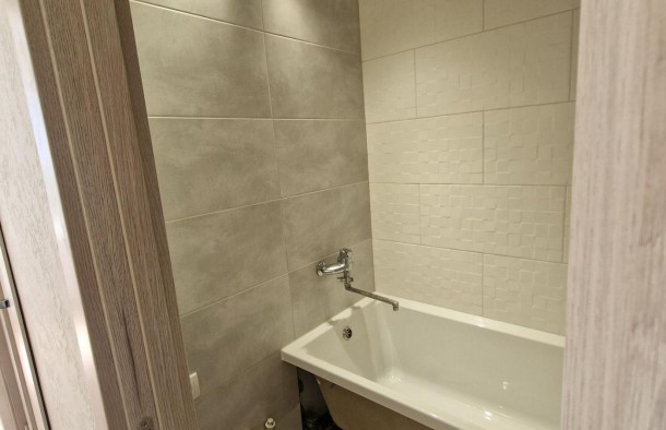 Продаж 1ї кв. по вул. Героїв 93ї Бригади, фото 3