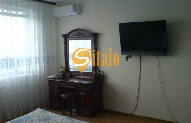 Продаж 1 к квартири Гришка 9  метро Позняки, фото 1