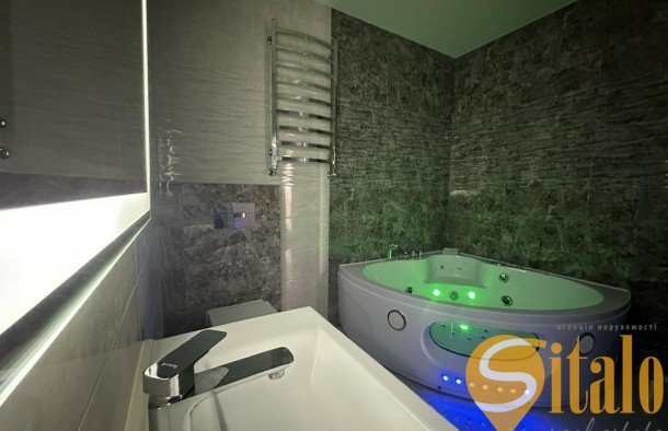 Продається двоповерхова 4кімнатна квартира з дизайнерським ремонтом у сучасному будинку на вул. Дж.Вашингтона. Площа  165 м²., фото 25