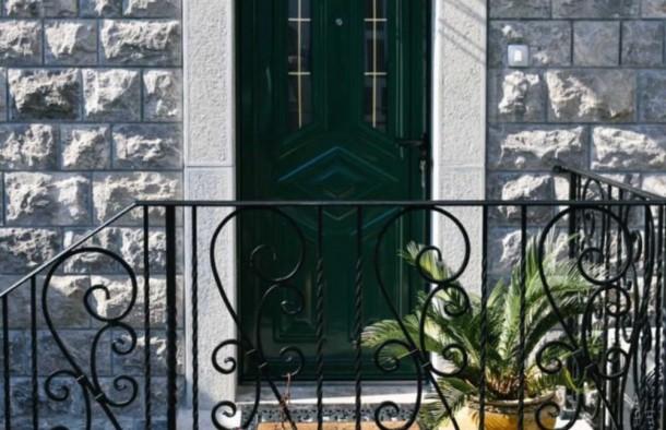 Продаж вілл і будинків в Чорногорії в Тіваті tv01490.3bd_8966, фото 3