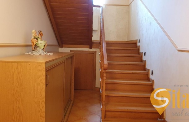 Продаж котеджу з євроремонтом та меблями у центральній частині міста Винники, фото 24