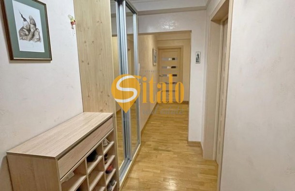 Вул. Зодчих.  Ремонт, низький поверх.  Прт Курбаса,  швидкісний трамвай, фото 5