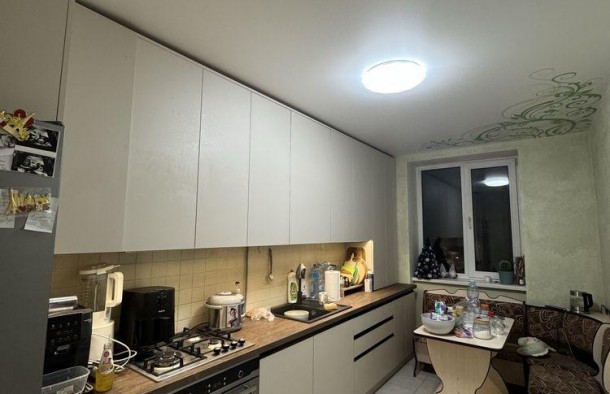 Продаж 1 кім квартири з ремонтомКоновальця, фото 1