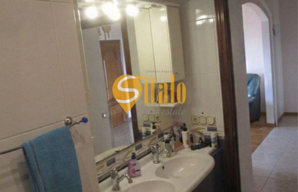 Продається трикімнатна квартира у центральному районі Києва з закритою територією., фото 7