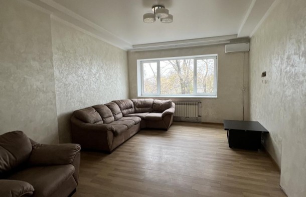 Продаж 3к квартири по вул. Незалежної України, Дніпровський, Запоріжжя, фото 1