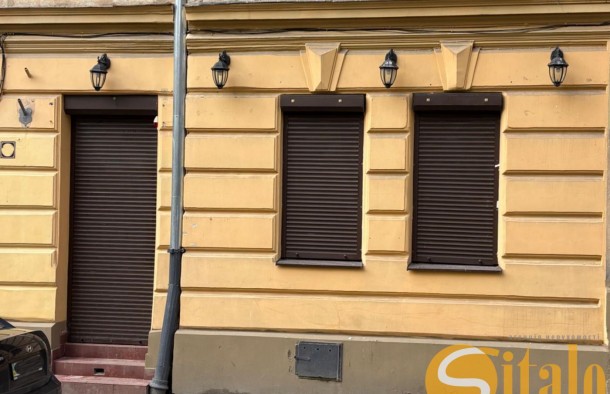 Оренда фасадне комерційне приміщення офіс, салон, магазин вулиця Пекарська центр місто Львів, фото 1