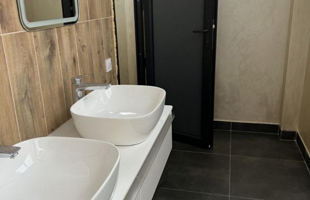 Пропонується в оренду просторе комерційне приміщення у Львові на вул. Щирецькій, фото 5