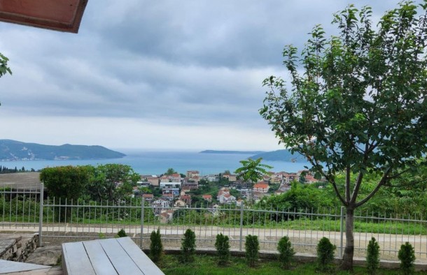 Продаж будинків в Чорногорії в Херцег Нові hn01345.2bd_s8439, фото 1