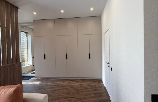 Продаж готового котеджу з дизайнерським ремонтом та меблями в Брюховичах, фото 3