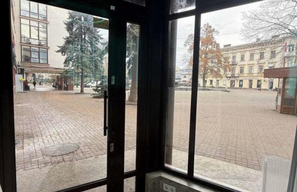Оренда комерційного приміщення у м. ІваноФранківськ, фото 1