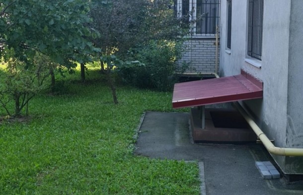 Продаж 3к квартири 115 кв. м  на ул. Академіка Ющенка 5, фото 2