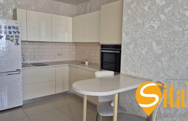 Продаж 1кімнатна квартира євродвушка ЖК Варшавський, фото 1