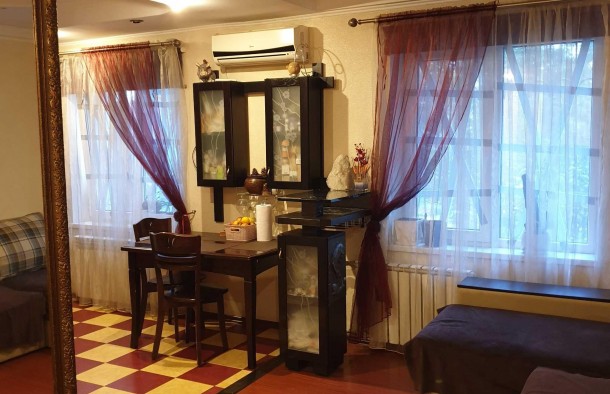 Трикімнатна з ремонтом Космос, фото 1