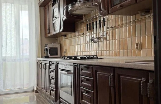 Продаж 2 кімнатна квартира вулиця Мазепи Плугова, індивідуальне опалення, фото 1