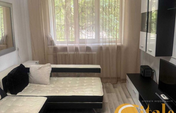 Продаж 2х кімн. квартири проспект Соборний в районі Головпоштампу., фото 1