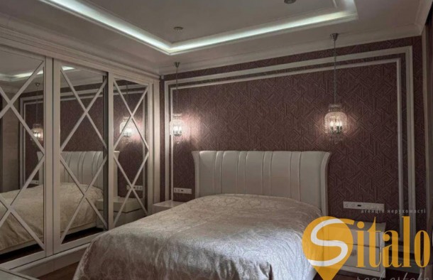 Продається простора дизайнерська квартира 116,9 м² у самому центрі Львова на вул. Івана Франка., фото 1