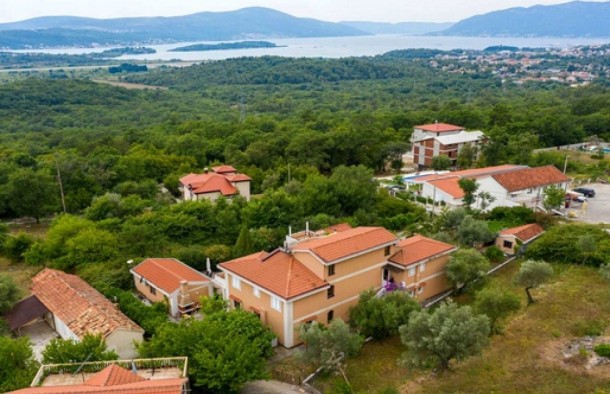 Продаж вілл і будинків в Чорногорії в Кавачі kv01174. 4bd_s3560, фото 2