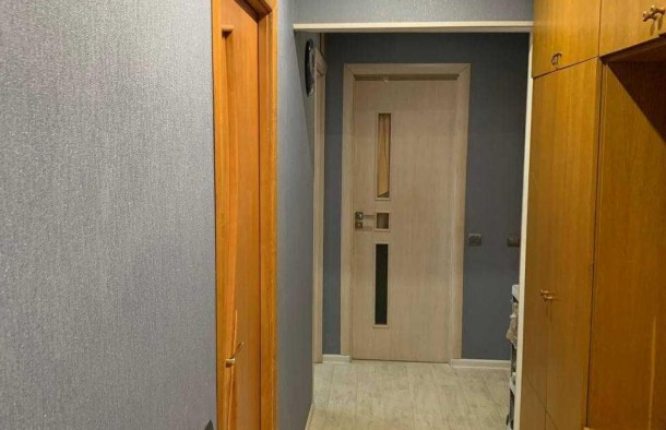 Трикімнатна з гарним ремонтом , меблями та технікою., фото 9