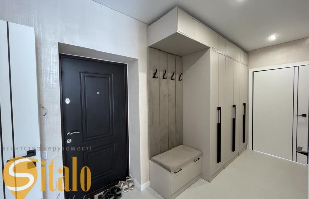 Продаю 2 кімнатну з ремонтом та меблями в центрі Довга, фото 8