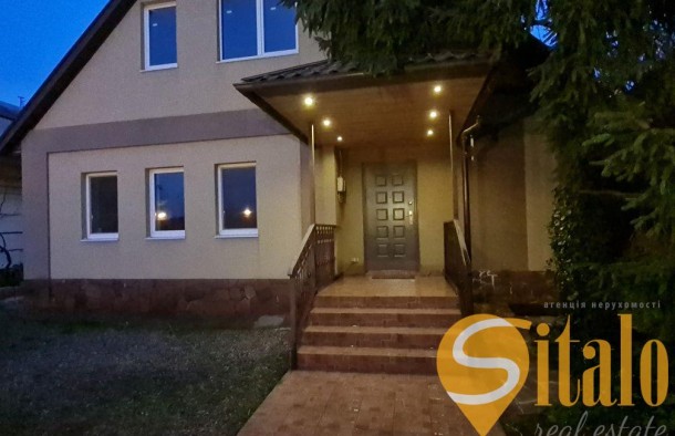 Продаж будинку на центральній вулиці Парфьонова, фото 1