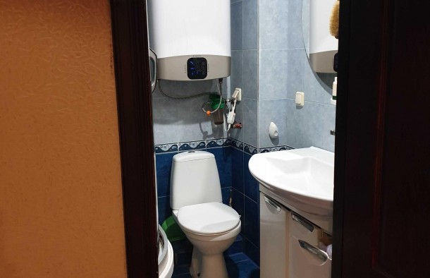 Трикімнатна з ремонтом Космос, фото 3