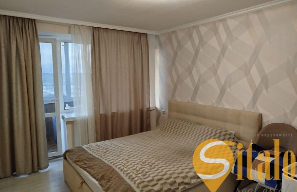 Продаж 3к.кв. по вул. Чарівна, фото 1