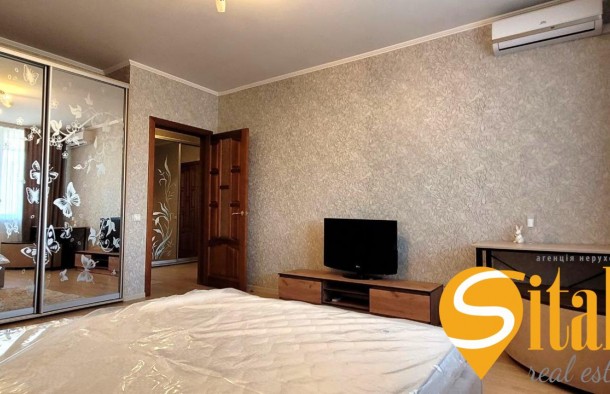 1кімн. 49 м²  ЖК Статус Град  5 хв до м. Осокорки  Будинок з генератором, фото 5