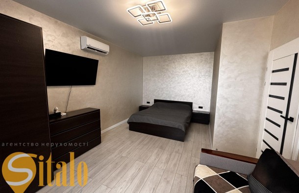 Продаж 1 кімнатної з ремонтом , меблями та техн.  Парк Озеро, фото 9