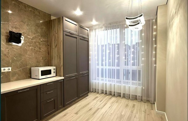 Продаж 1 кім квартири в новобудові з ремонтом, фото 2